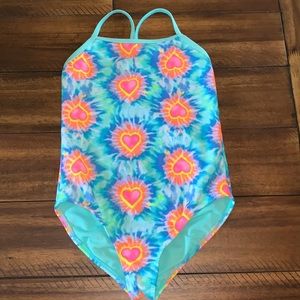 Girl’s one piece Swimsuit, tie dye, heart, Size 7/8